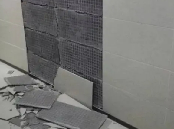 宽甸瓷砖空鼓维修公司分享下宽甸墙砖松动维修的知识